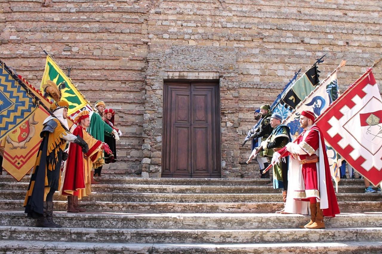 Il Loggione,Montepulciano Esperienza Toscana, 150 Mt Da Piazza Grande エクステリア 写真